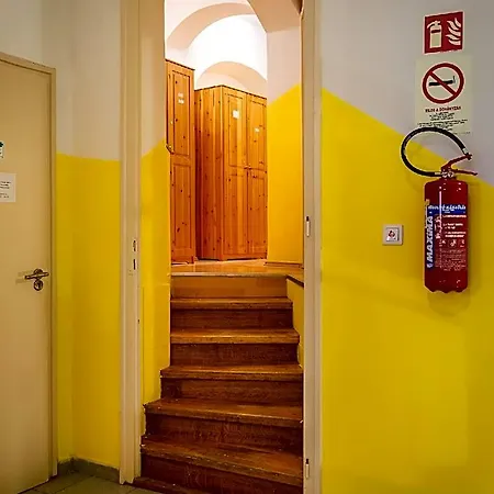 Lima Hostel *