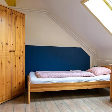 Lima Hostel *