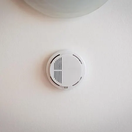 بيت شباب Lima